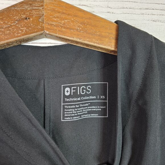 FIGS Jena Technical Snap Women’s Scrub Top Sz XS Black Short Sleeve 1000070 - Picture 5 of 10
